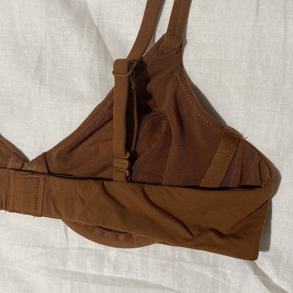 SKIMS FIT EVERYBODY UNDERLINED UNDERWIRED BRA - Picture 4 of 4